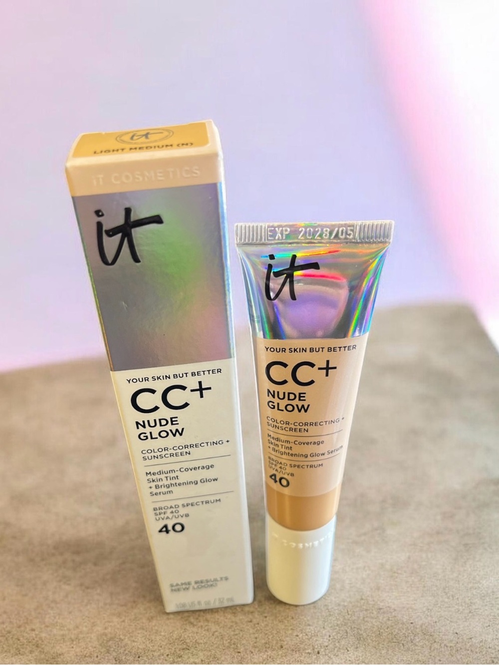 IT Cosmetics CC+ Nude Glow Lightweight Foundation with SPF 40 shade Light Med